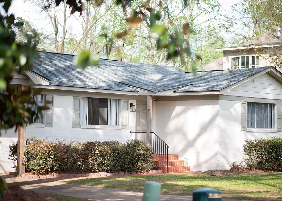 1st image of 211 Chandler Ave