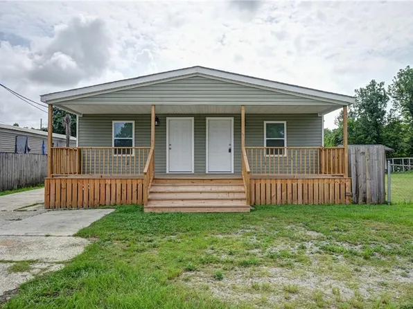 1609 Robert Dr, Saint Bernard, LA 70085