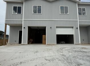 1902 Azlin Pl #C, Siloam Springs, AR 72761