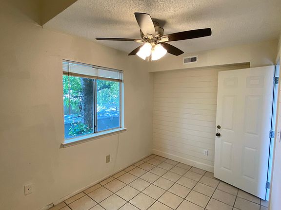 2nd image of 1713 Burton Dr #B3
