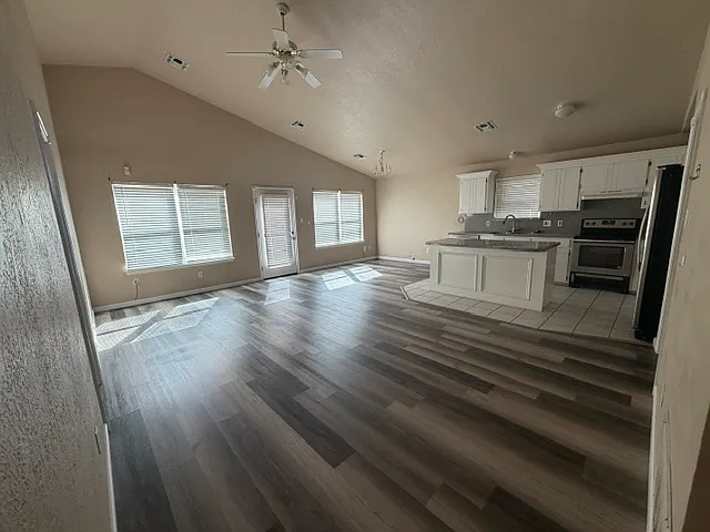 2408 Southwest 44th Street - 1 — Photo 2