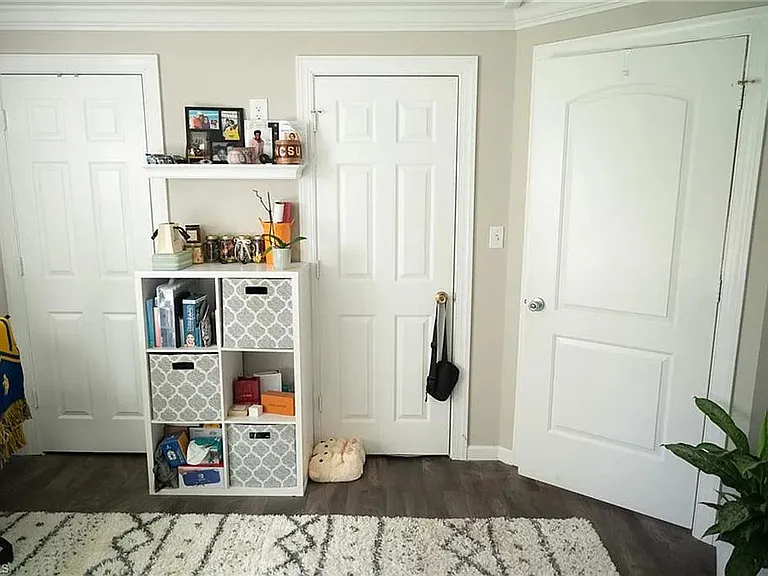 3912 Martin Ave — Photo 3