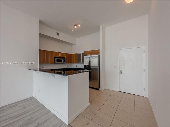 3rd image of 335 S Biscayne Blvd #Lph-01