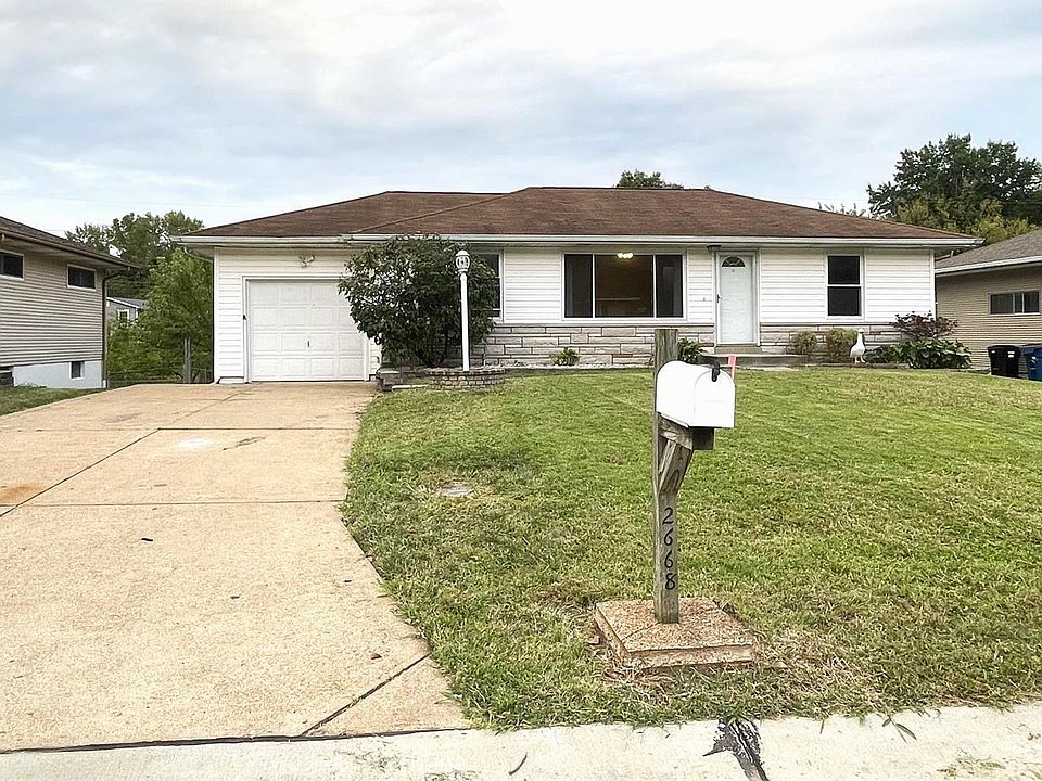 1st image of 2668 Jonathan Dr