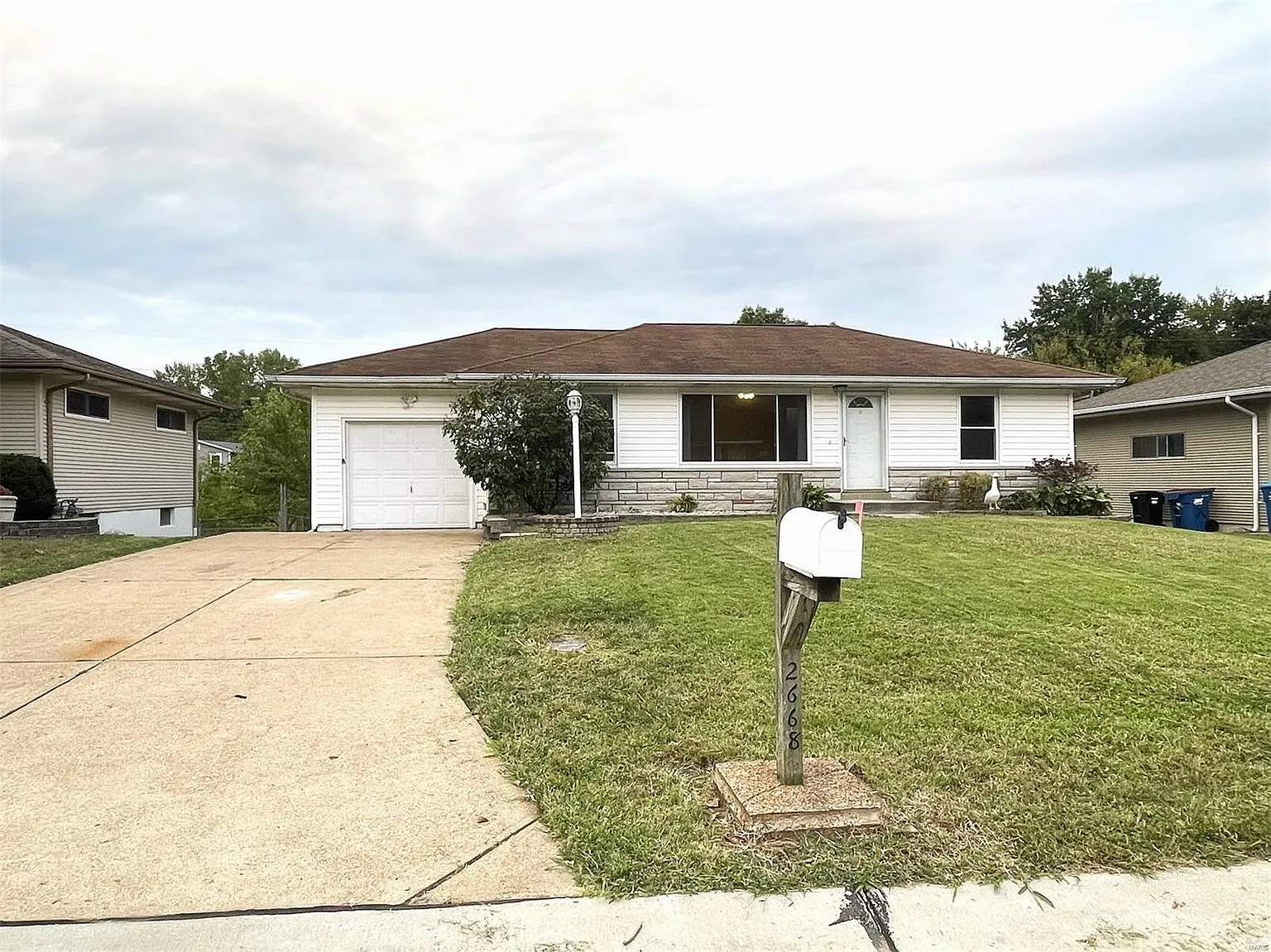2668 Jonathan Dr photo 1