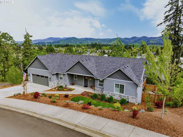 6448 Dogwood St, Springfield, OR 97477