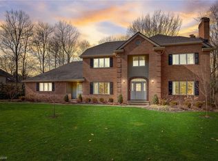 5070 Crofton Ave, Solon, OH 44139