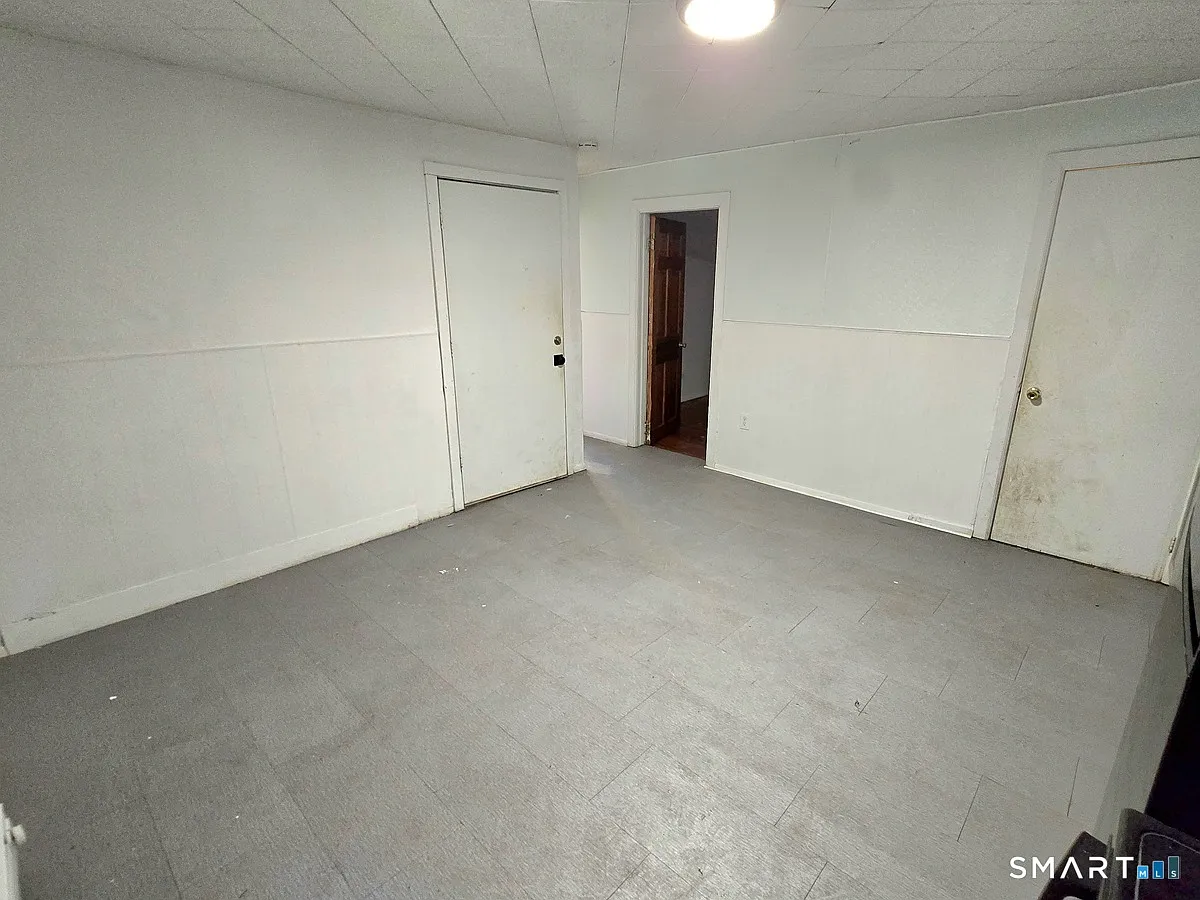 2 bed, 1.0 bath, 1763 sqft, $1,250 — Photo 3