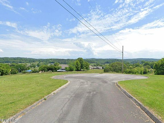 4th image of 5 Yorkshire Ct