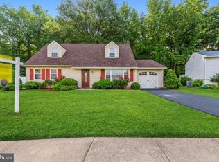 73 E Shady Dr, Newark, DE 19713