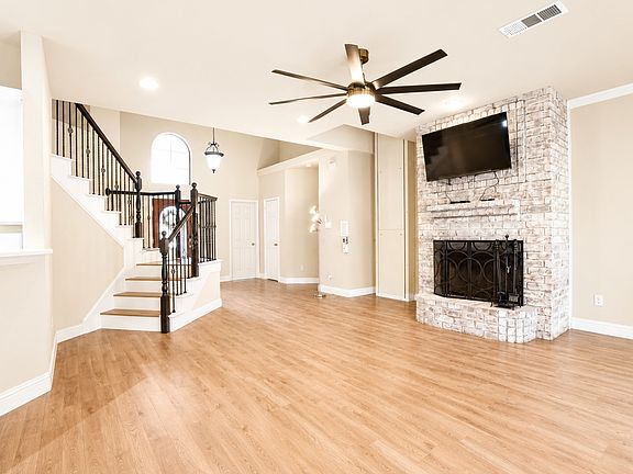 5th image of 609 Trails End Ct