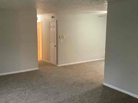 4th image of 3241 Grand Central Dr
