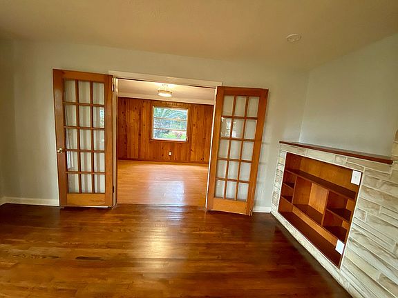 Entrance To Ofiice/4 BR.