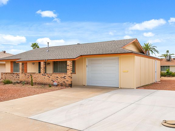 2nd image of 10912 W CAMELOT Circle