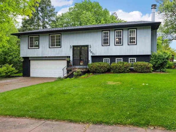 305 N Mount Vernon Dr, Iowa City, IA 52245