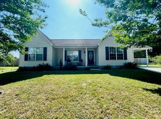 123 Kaitlyn Ct, Fitzgerald, GA 31750