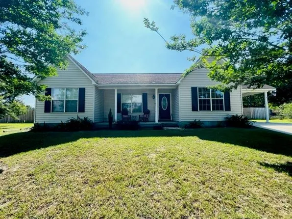 123 Kaitlyn Ct, Fitzgerald, GA 31750