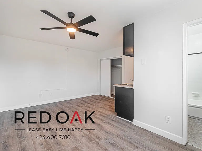 6722 Troost Ave #10 — Photo 13
