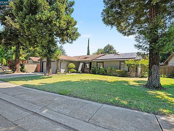 4th image of 2356 Golden Bear Cir