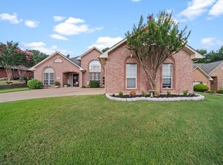527 S 3rd St, Midlothian, TX 76065