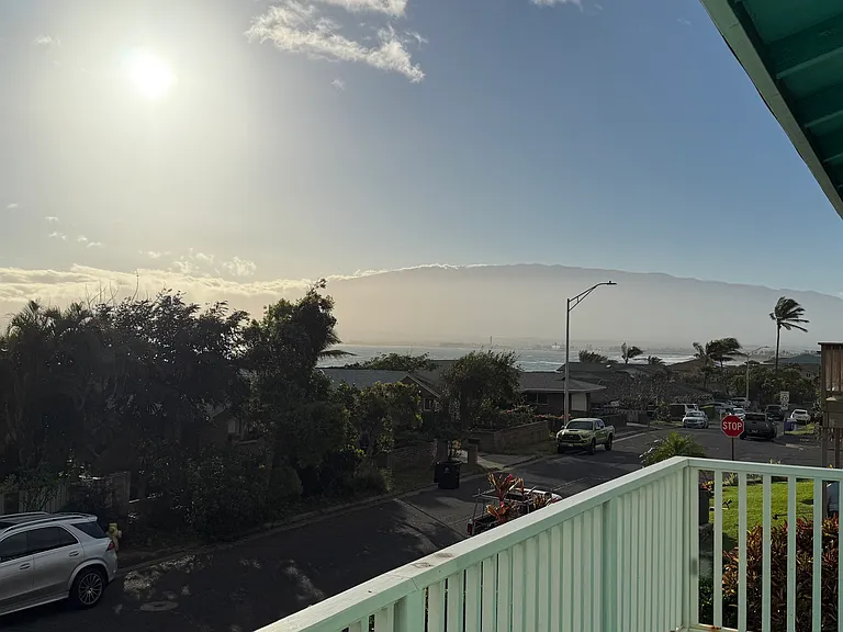 1433 N Hiahia Pl — Photo 3