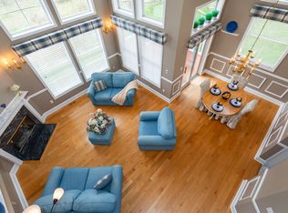 2 Skidmore Rd, Poughquag, NY 12570