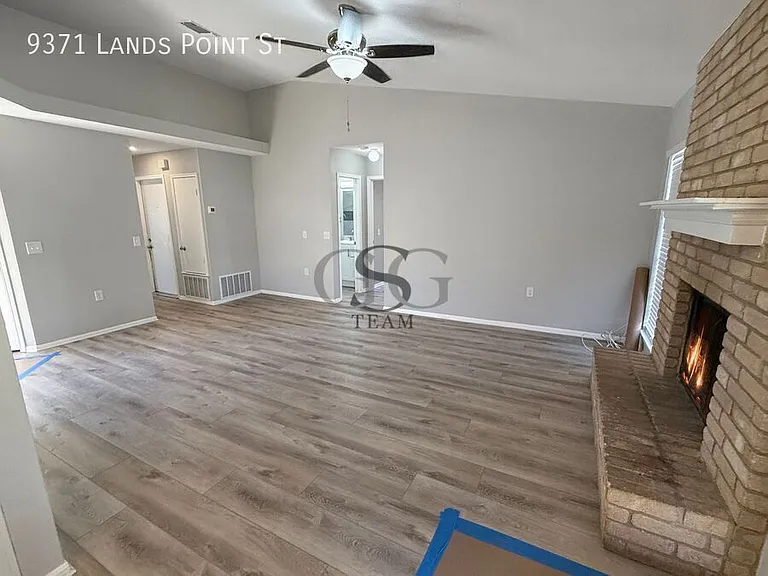 9371 Lands Point St — Photo 11