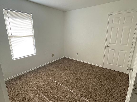 5th image of 414 W Harlan Ave APT 1