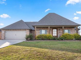 616 Chestnut St, Iowa, LA 70647