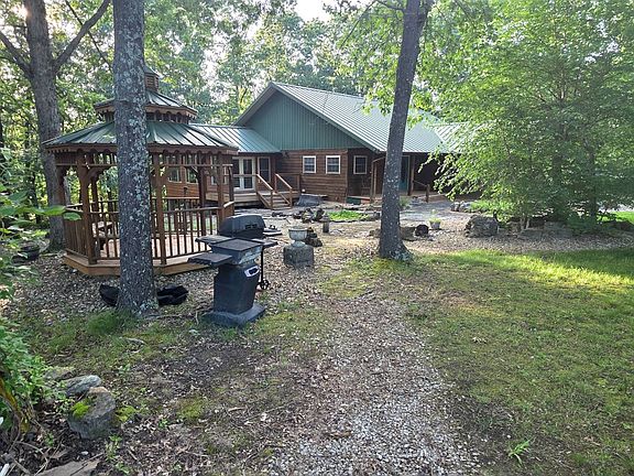 3rd image of 261 Wintergrape Ln