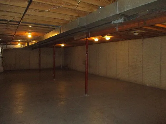 2414 Waterville Dr — Photo 12