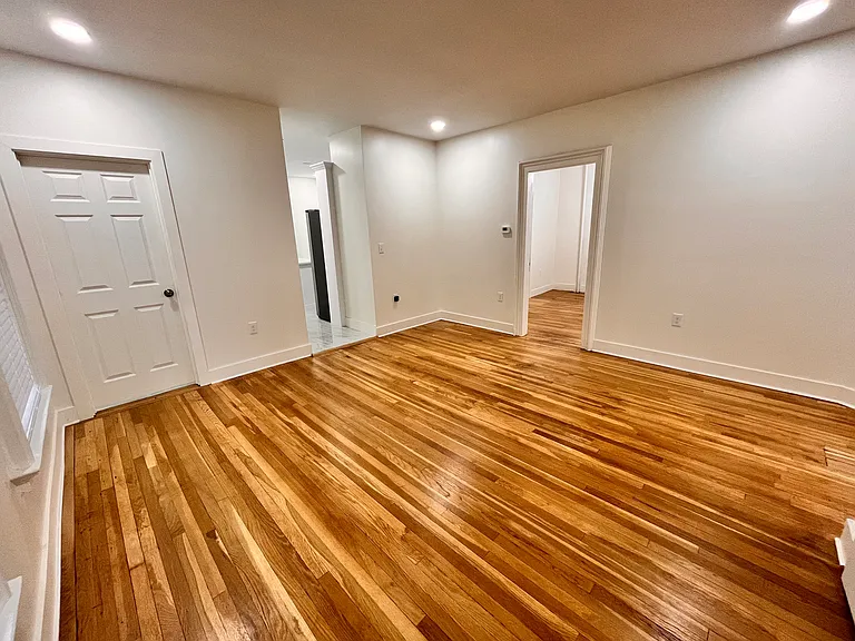 642 Elm St #1 — Photo 10