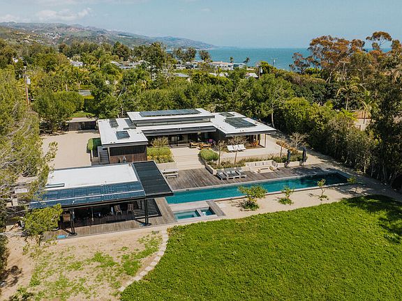 2nd image of 6709 Zumirez Dr
