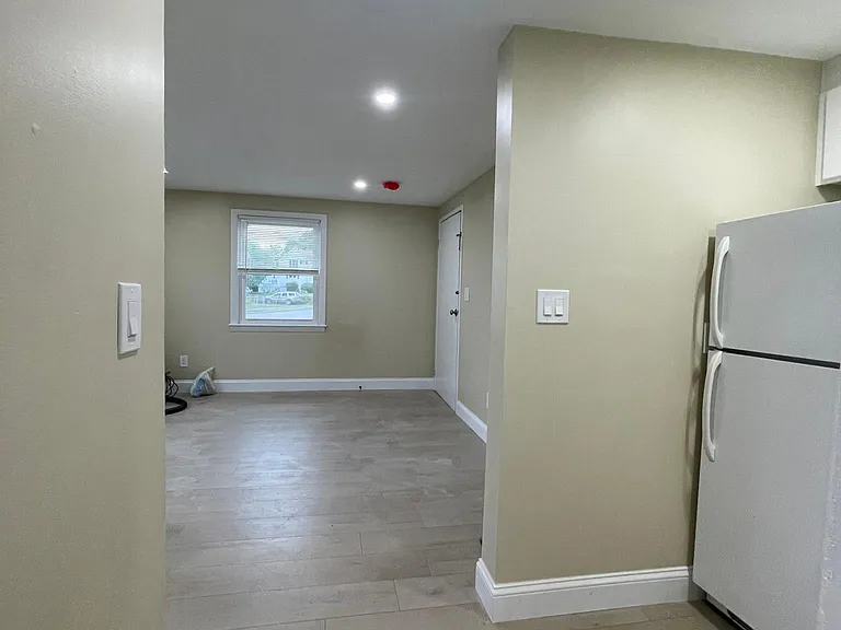 18 Swan Rd #2 — Photo 2