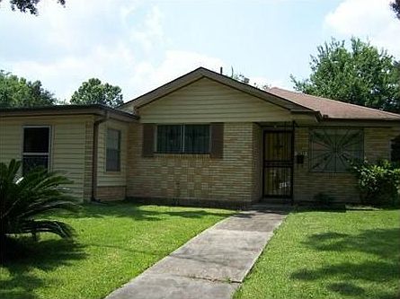 1st image of 3621 De Armas St