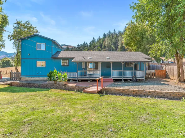 197 Forest Rd, Myrtle Creek, OR 97457