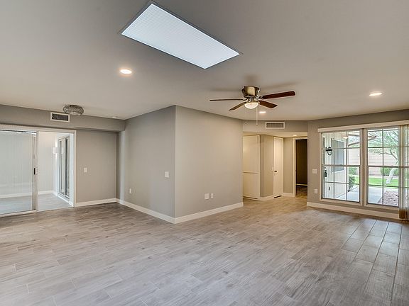 3rd image of 10757 W Santa Fe Dr