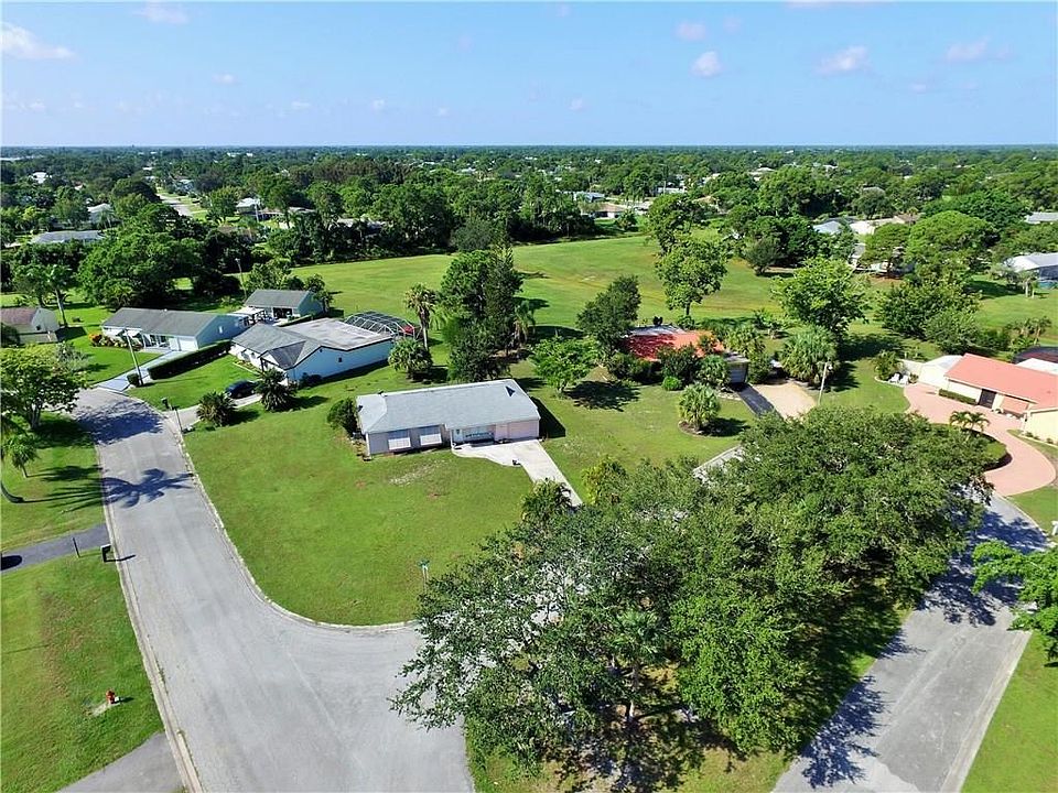 1st image of 1602 SE Avanti Ct