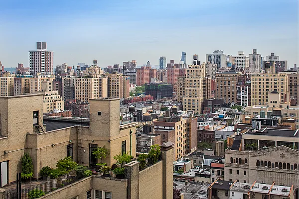 Sold by Stribling | media 3