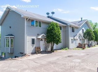1310 W 3rd St #4, Duluth, MN 55806