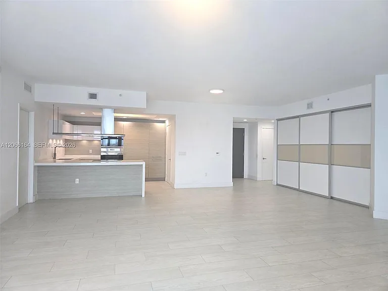 17301 Biscayne Blvd #1004 — Photo 8