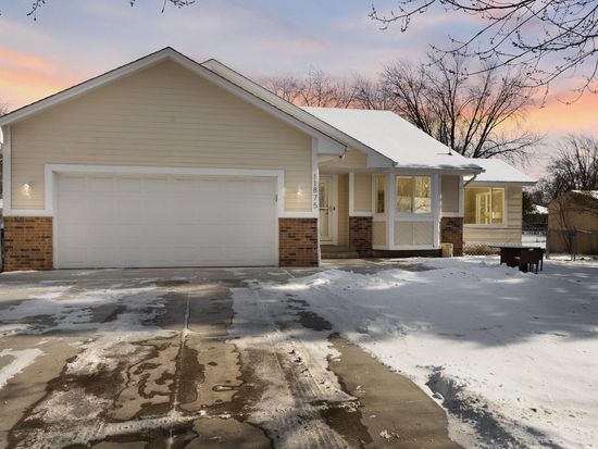 11875 Redwood St NW, Coon Rapids, MN 55448