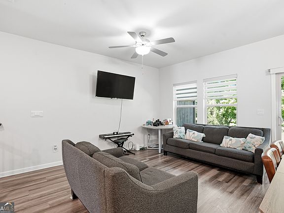 5th image of 5652 Plain Field Ln