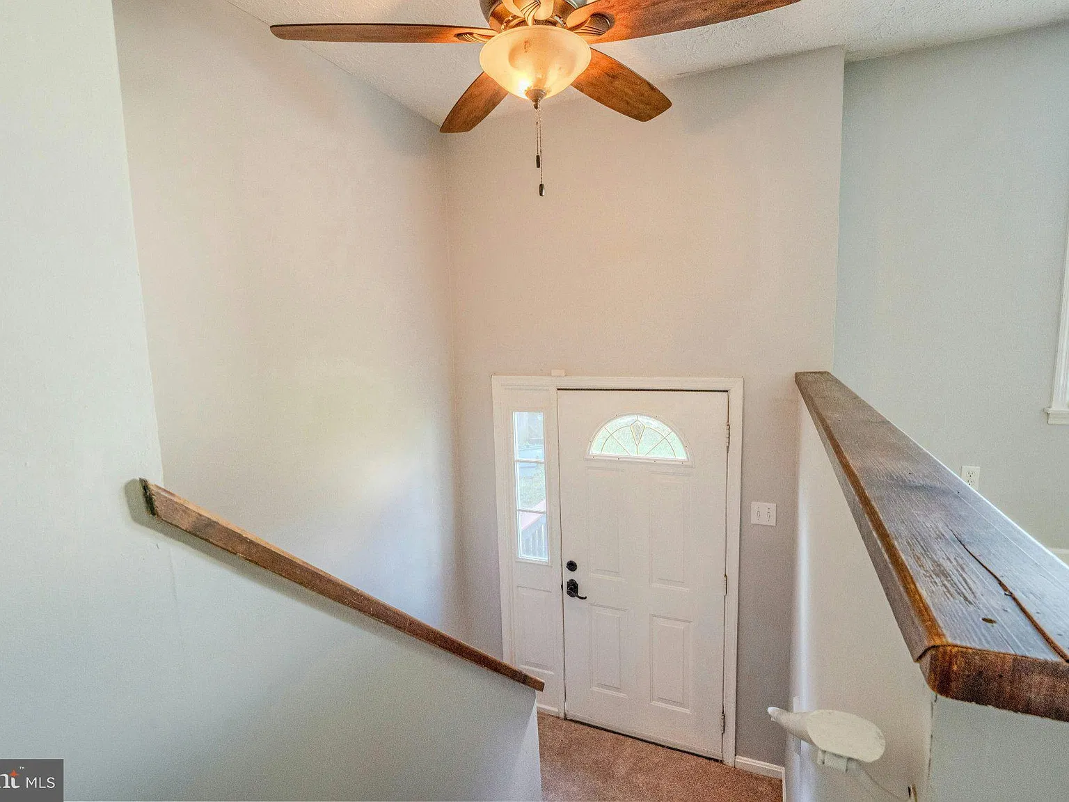 3 bed, 2.0 bath, 1608 sqft, $2,900 — Photo 3