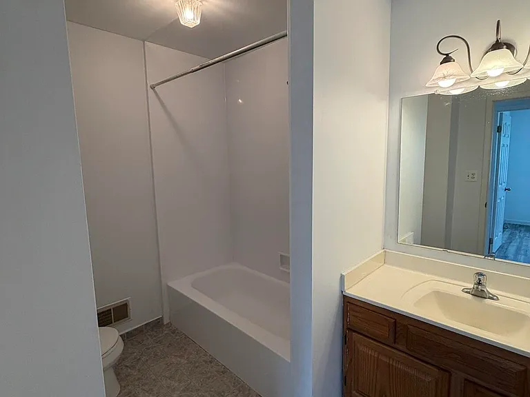 44418 Newburyport Dr — Photo 7