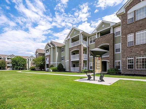2nd image of 100 Delaney Dr #720