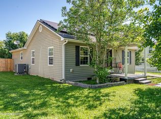 313 E Main St, Simpsonville, KY 40067