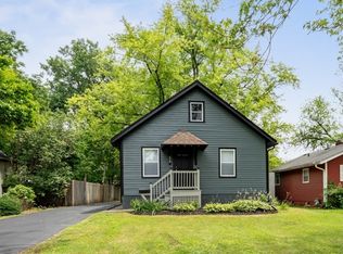 526 S Calumet Ave, Aurora, IL 60506