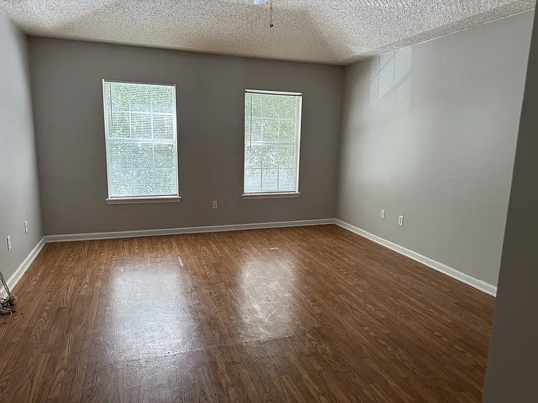 458 Sherwood Oaks Dr — Photo 7