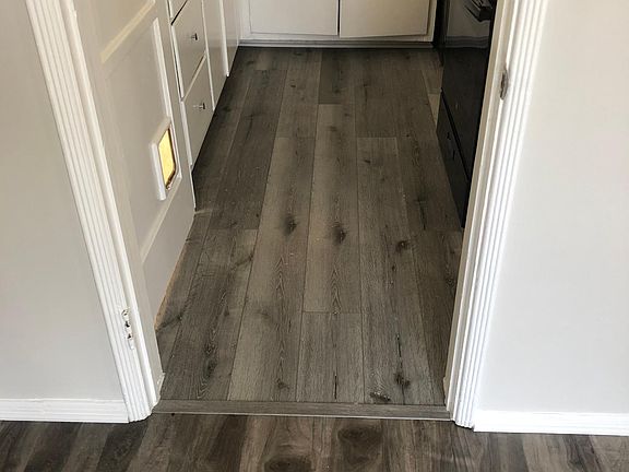 2nd image of 6851 Willoughby Ave